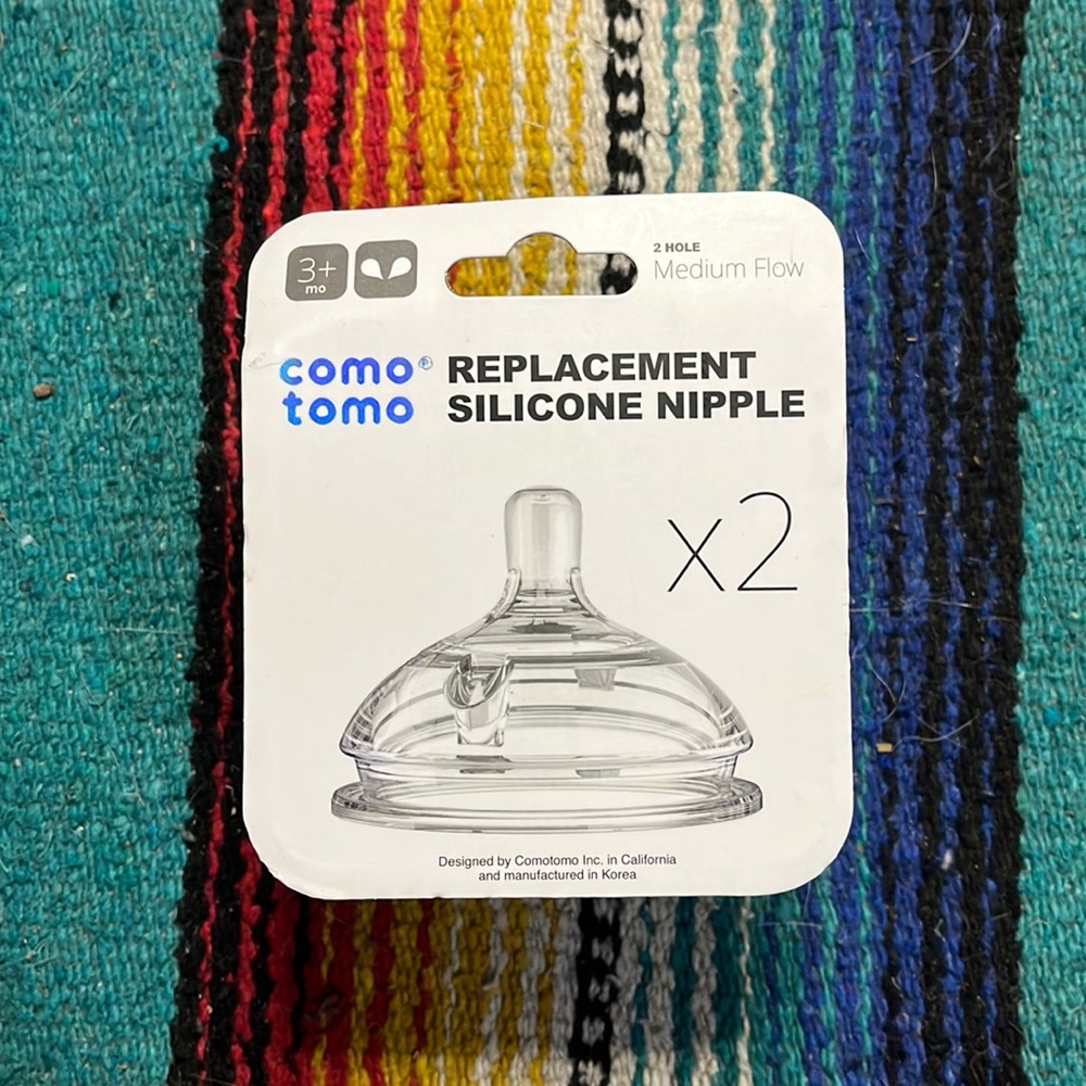 New in package Como Tomo Replacement Silicone Nipple X2 two whole medium flow